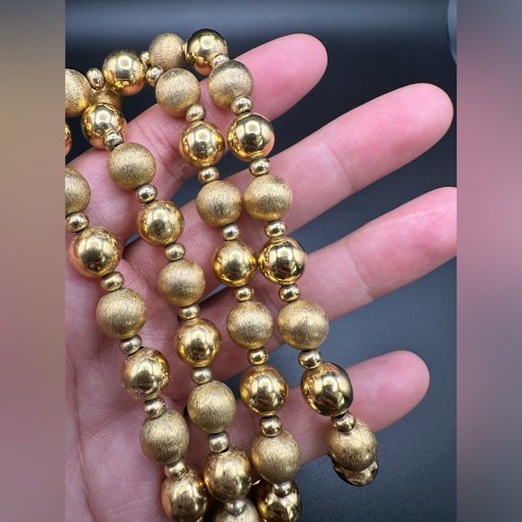 Vintage Signed Napier Gold Tone Textured Beaded/Ball Necklace 22" Drop - Picture 6 of 10